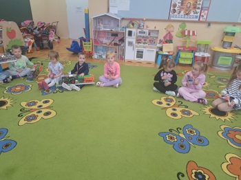 4e518f52-23a1-4d4a-9861-d206b9112c31