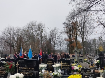 466d8951-fb6d-473b-a4c7-b4d8eb3036bc