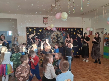 591003356_2403593383393358_9050804710306457099_n