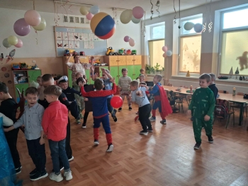 590219783_694421316791836_1837233798419218819_n