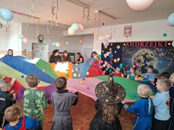 589637500_1961879351259446_8948998834997431015_n