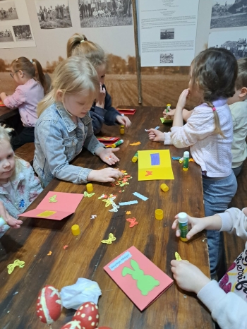 1ed61006-9c3c-49fc-b483-168a0e4de41f.jfif