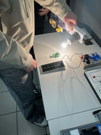 2db6fde4-1f97-4834-96aa-d7243e5866ed.jfif