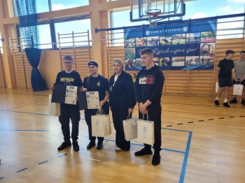 81f978c8-7d2b-42bd-9203-21e6faae8c78.jfif