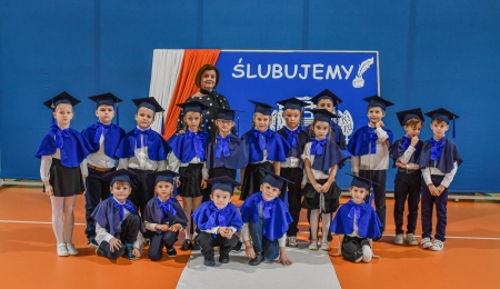 Uroczyste ślubowanie uczniów klasy pierwszej
