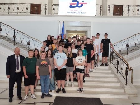 Wycieczka uczniów klas VII i VIII do Sejmu i Senatu RP