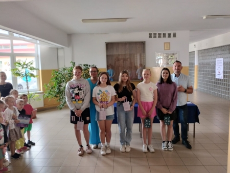 Apel z wręczeniem nagród – podsumowanie szkolnych sukcesów