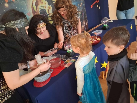 Dzień Pełen Magii i Zabawy — Andrzejki 2025