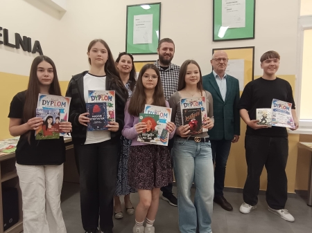 Międzyszkolny Konkurs Plastyczny - ''Moja ulubiona książka - projekt okładki''